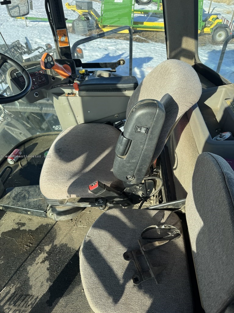 2017 MacDon M155E4 Image 10