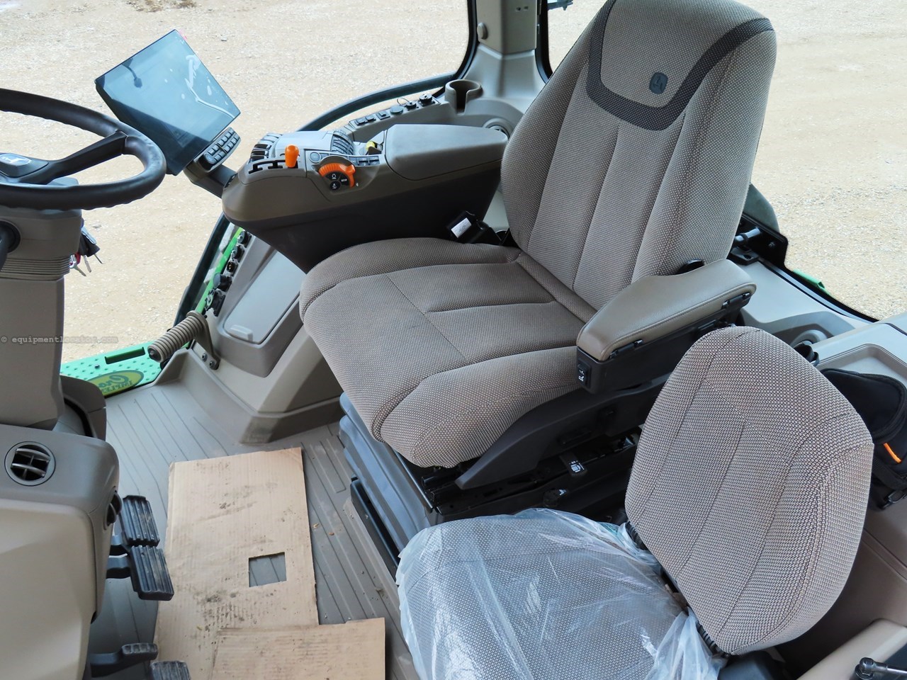 2024 John Deere 8R 280 Image 29