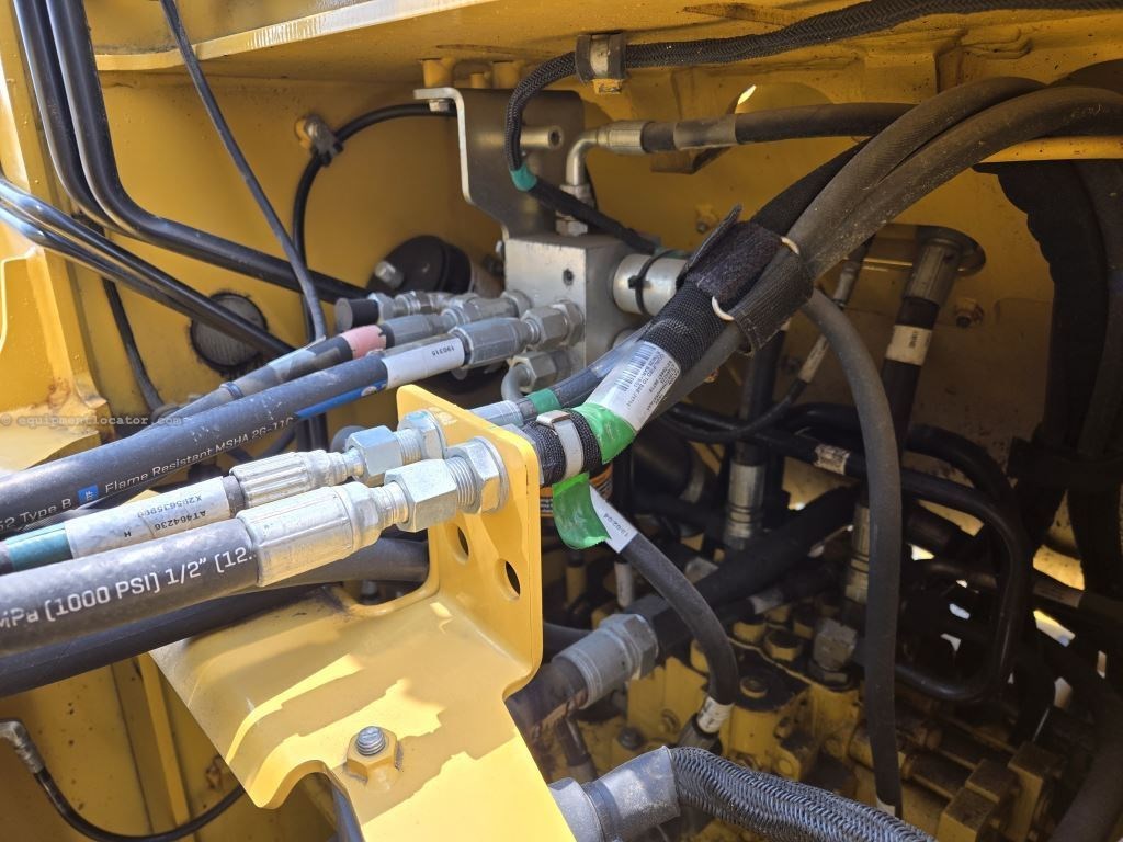 2019 John Deere 544L Image 19
