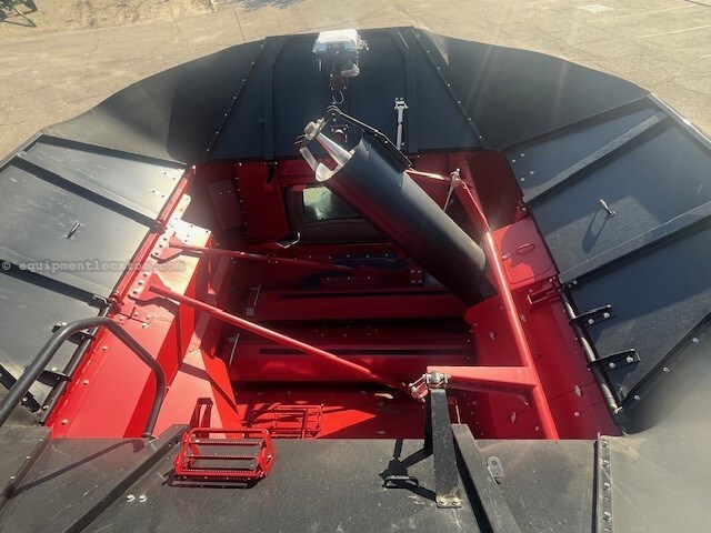 2021 Case IH 8250 Image 13