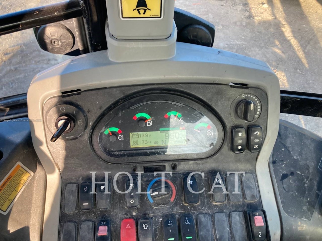 2015 Caterpillar 420F Image 10