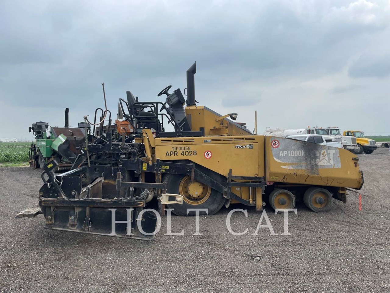 2012 Caterpillar AP1000E Image 10