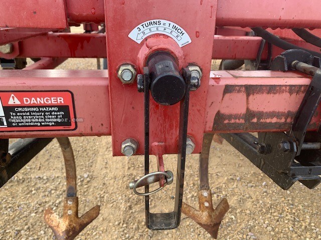 Case IH 200 Image 10