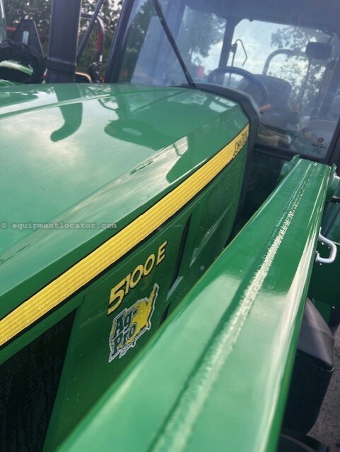2024 John Deere 5100E Image 10