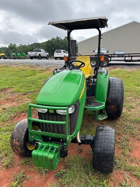 2013 John Deere 4520 Image 3