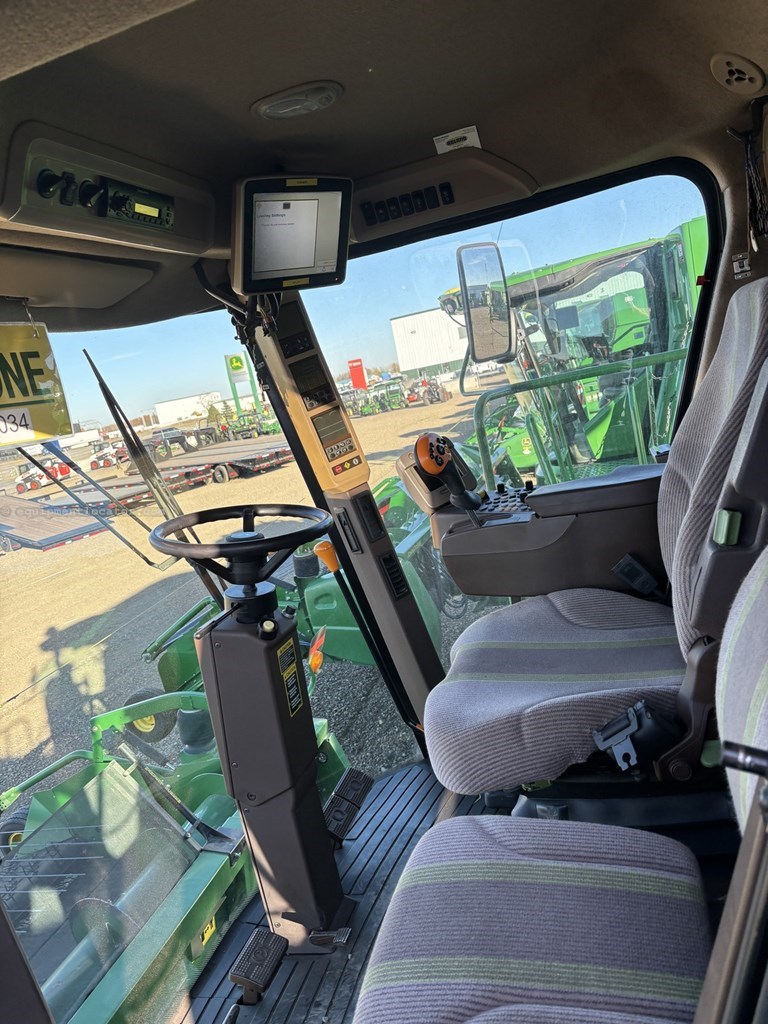 2009 John Deere 9870 STS Image 25