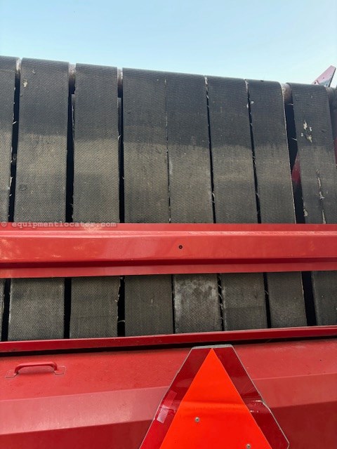 2008 New Holland BR7090 Image 4