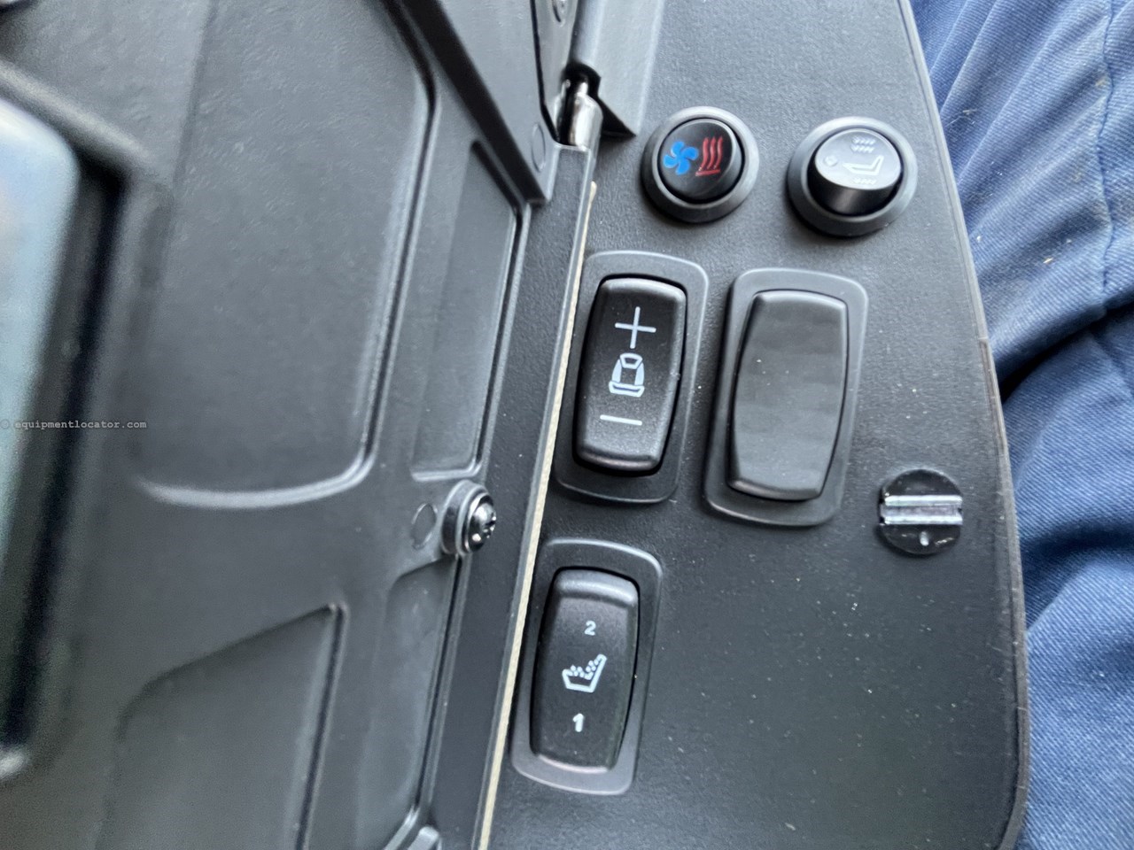 2025 John Deere 9R 590 Image 10