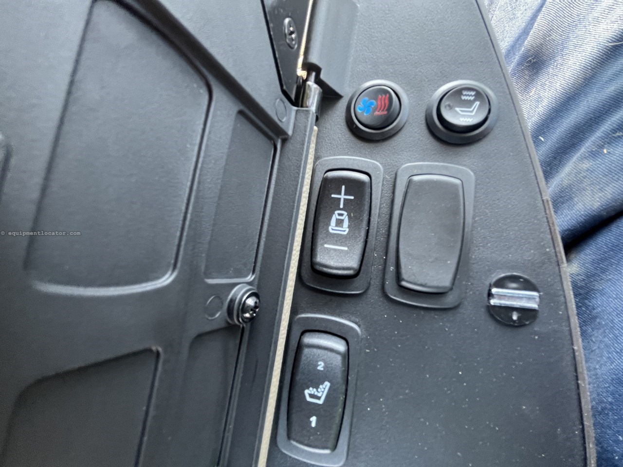 2025 John Deere 9R 590 Image 10