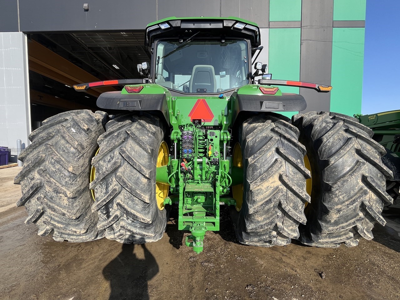 2025 John Deere 8R 410 Image 4