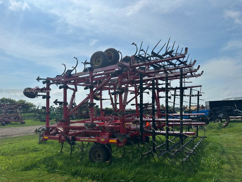2011 Sunflower 5135 Image 10