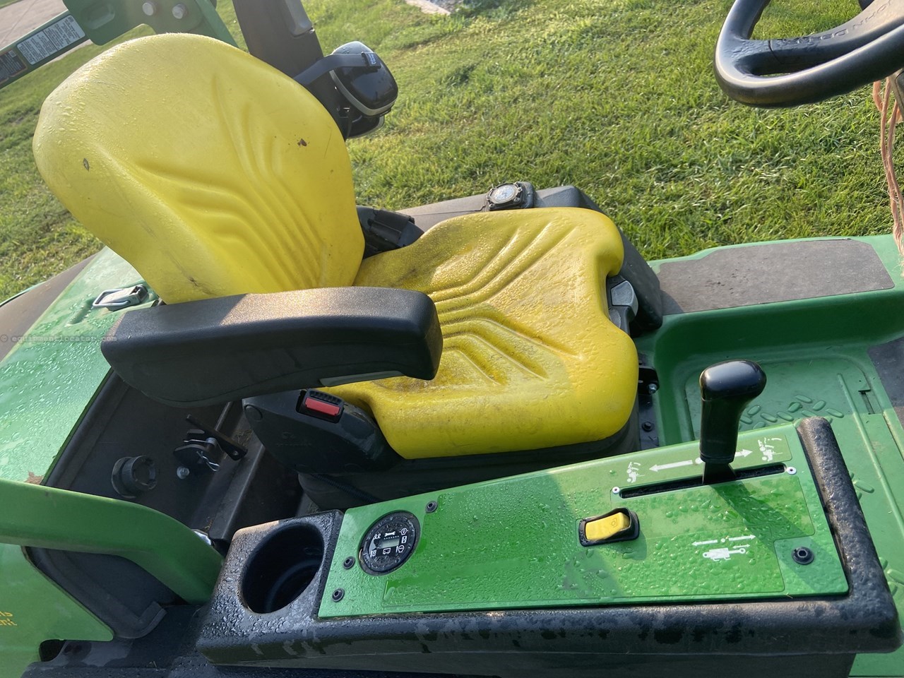 2019 John Deere 1550 Image 10