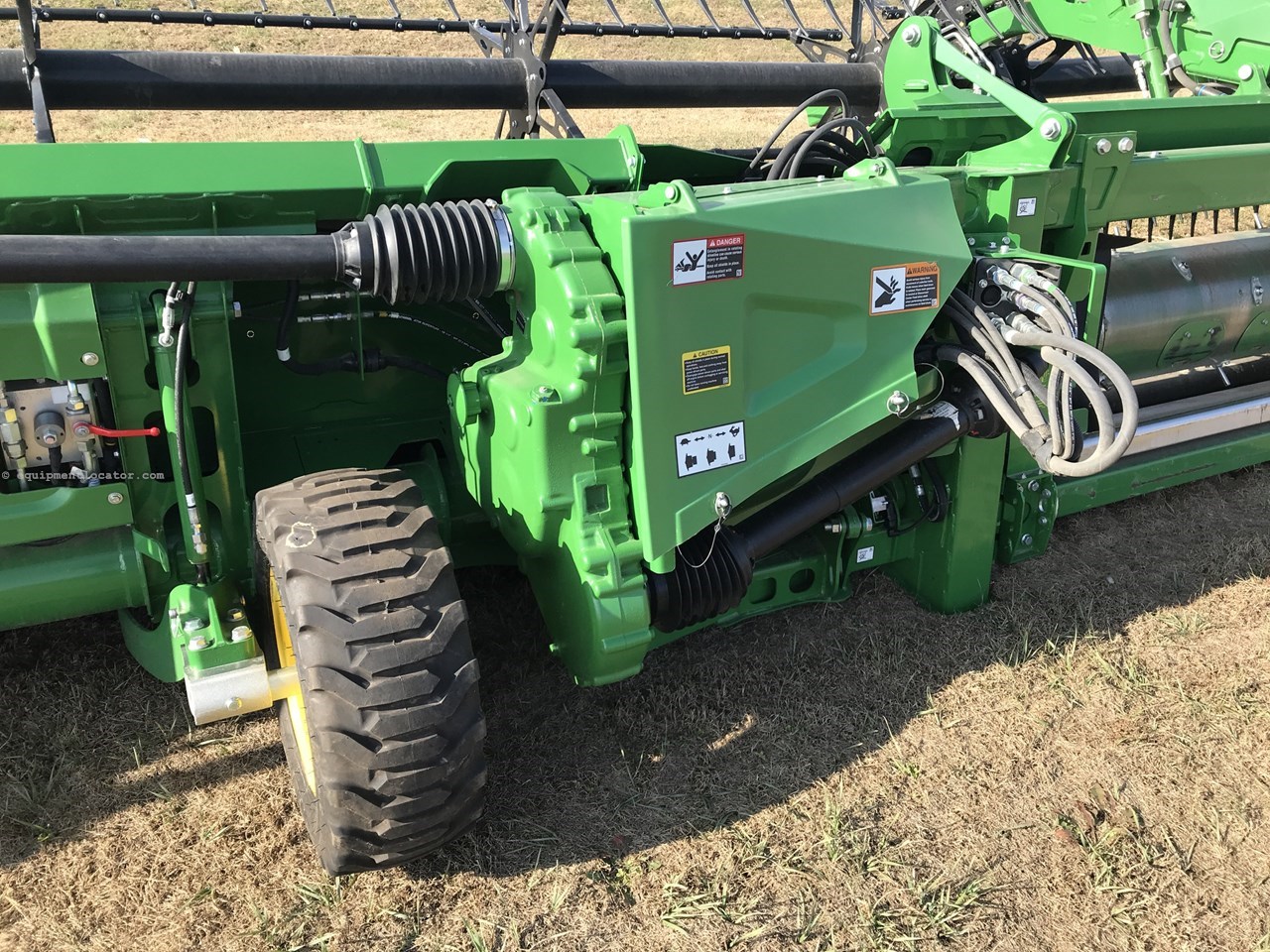2023 John Deere HD40F Image 10