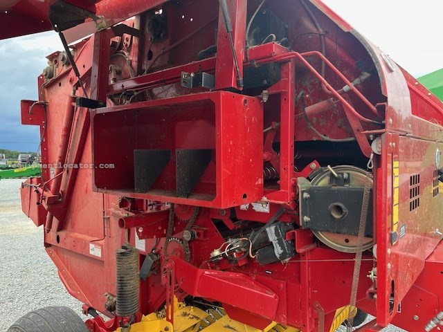 2014 New Holland BR7060 Image 10