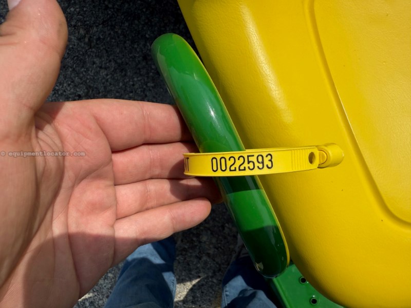 2025 John Deere TE 4X2 Image 9