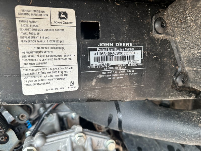 2025 John Deere 845R Image 9