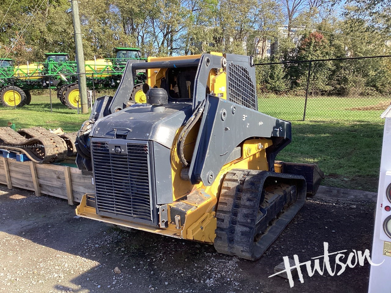 2023 John Deere 333G Image 3