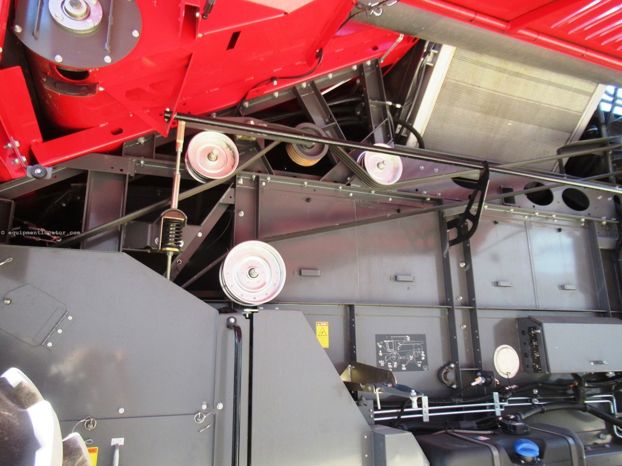 2021 Massey Ferguson 9545 Image 10