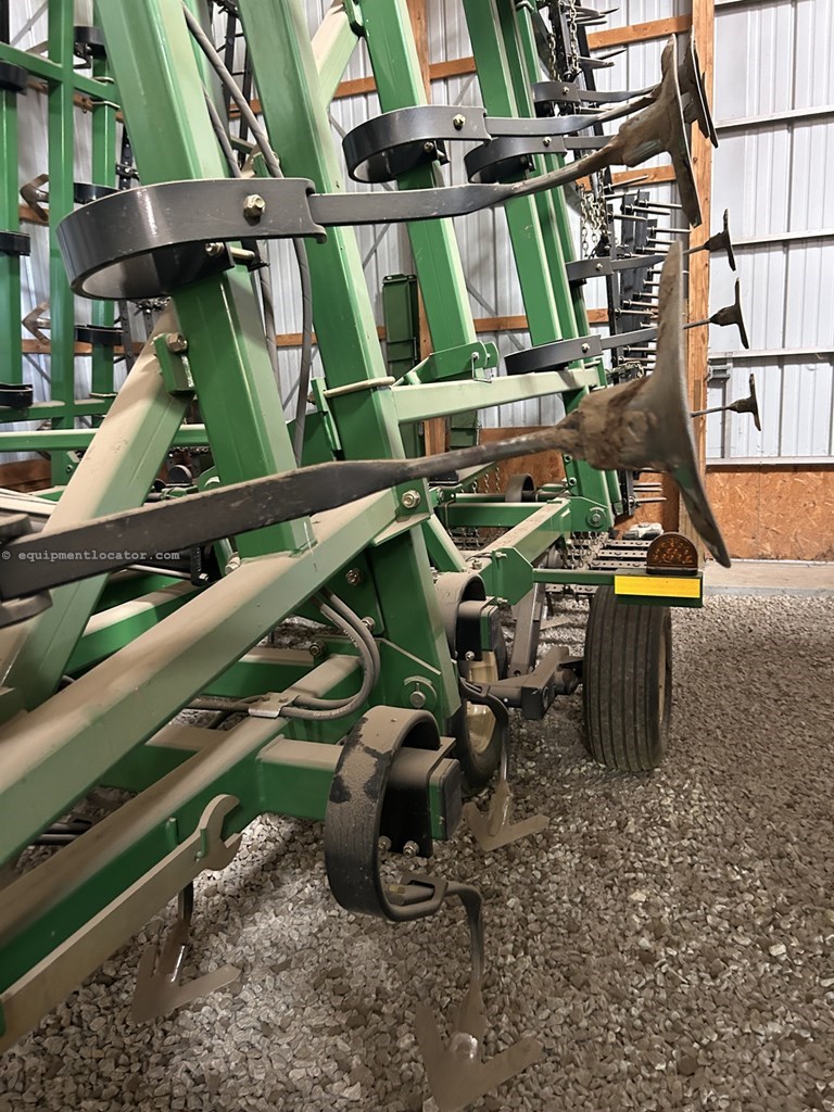 2023 Great Plains 8332FCF Image 4