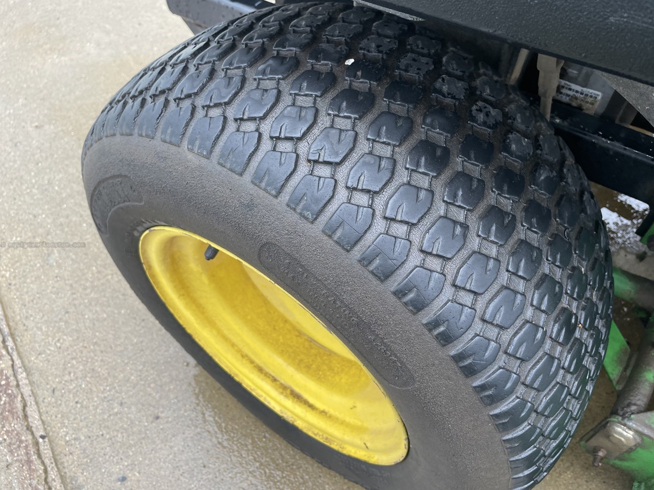 2000 John Deere M655 Image 6