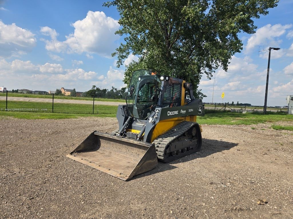2024 John Deere 325G Image 10