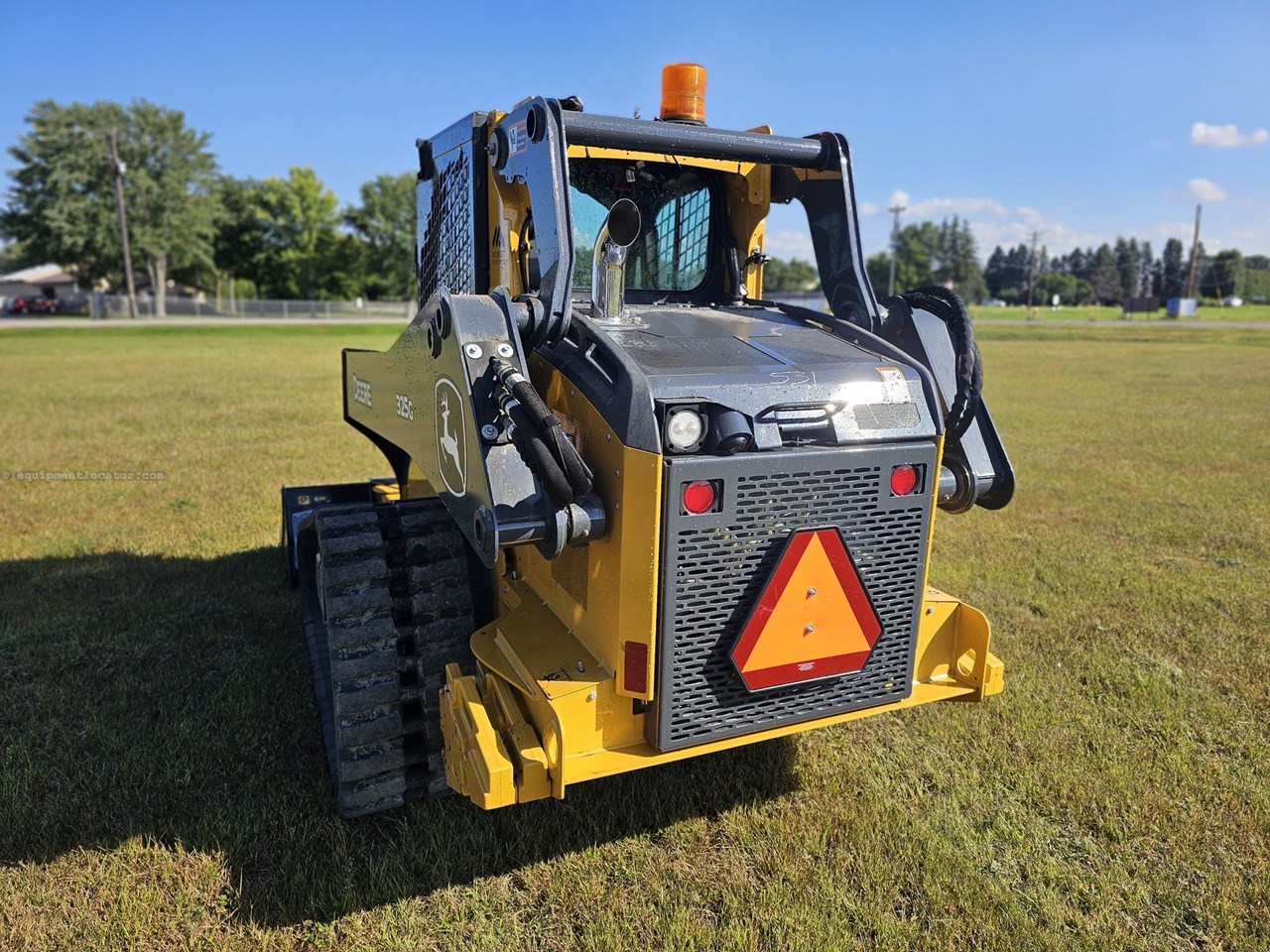 2024 John Deere 325G Image 4