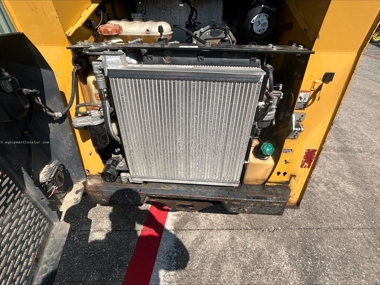 2019 John Deere 317G Image 10