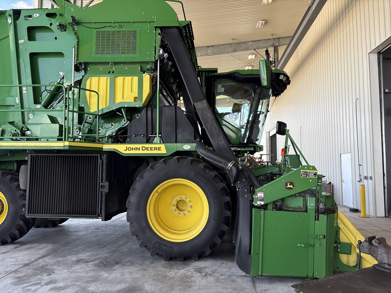 2022 John Deere CP770 Image 4