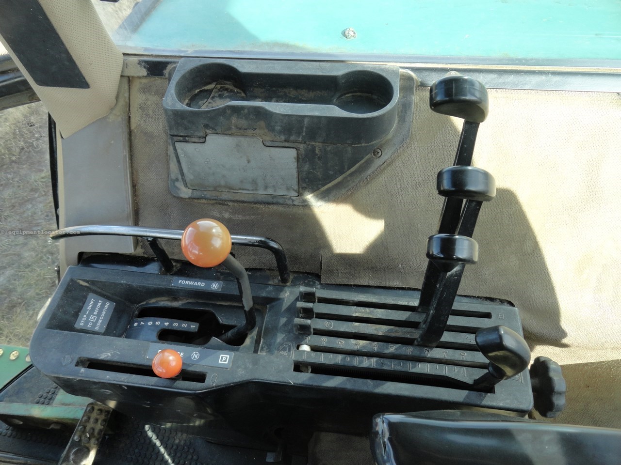 1979 John Deere 4440 Image 32