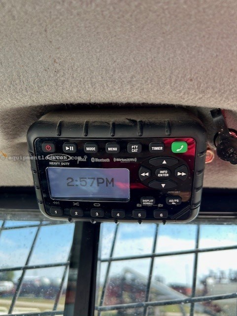 2023 Case TV370B Image 11