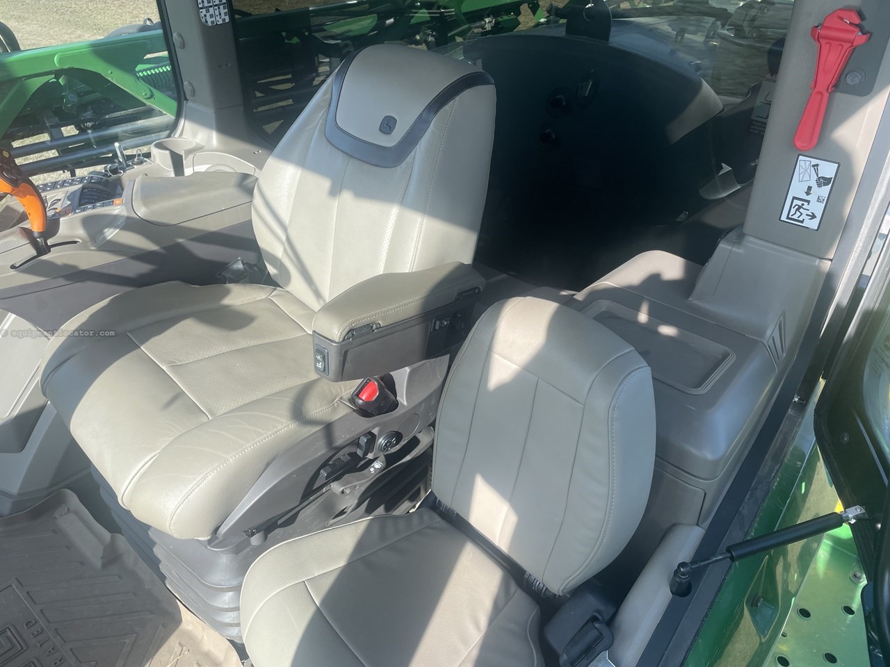 2023 John Deere 408R Image 33