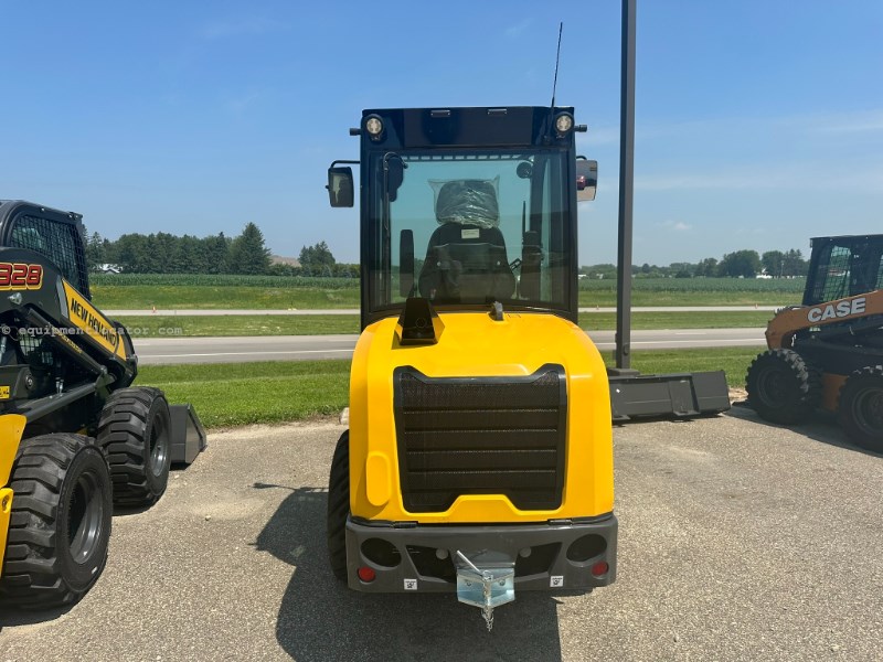 2025 New Holland ML27 Image 11