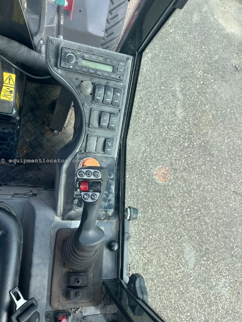 2025 New Holland ML27 Image 13