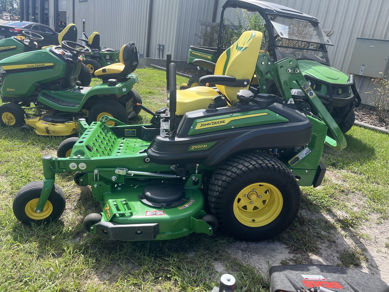 2025 John Deere Z920M *DEMO* Image 6