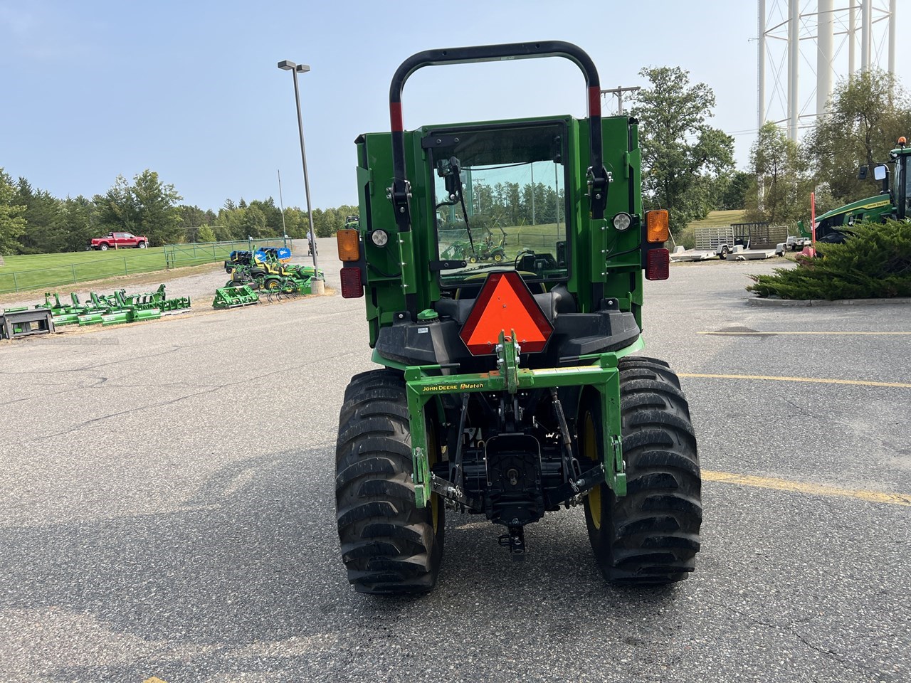 2018 John Deere 3038E Image 4