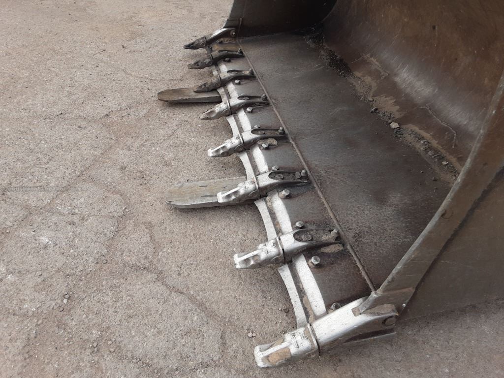 2022 John Deere 644 P Image 8