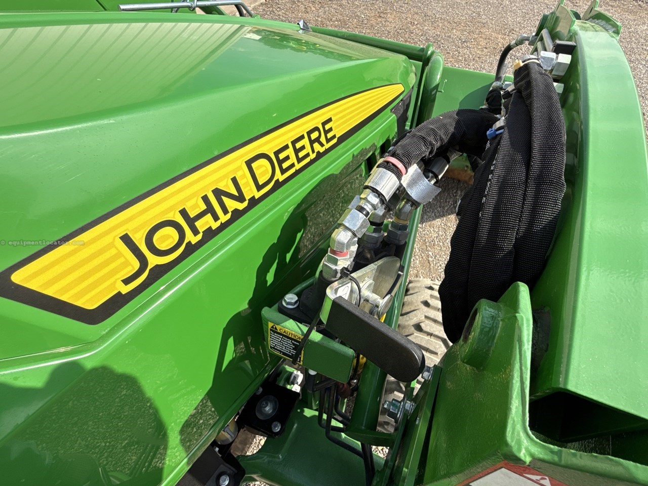 2023 John Deere 1025R Image 36