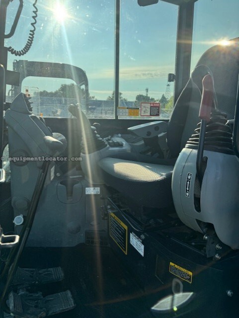 2021 John Deere 60G Image 10