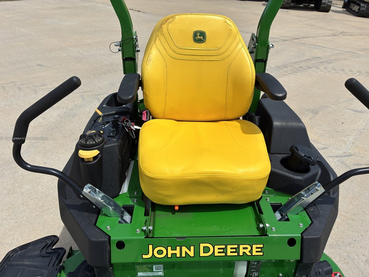 2024 John Deere Z720E Image 10