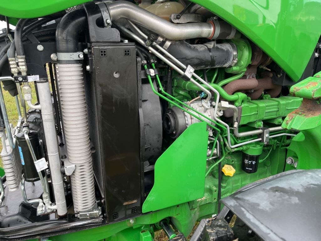 2019 John Deere 5125R Image 10