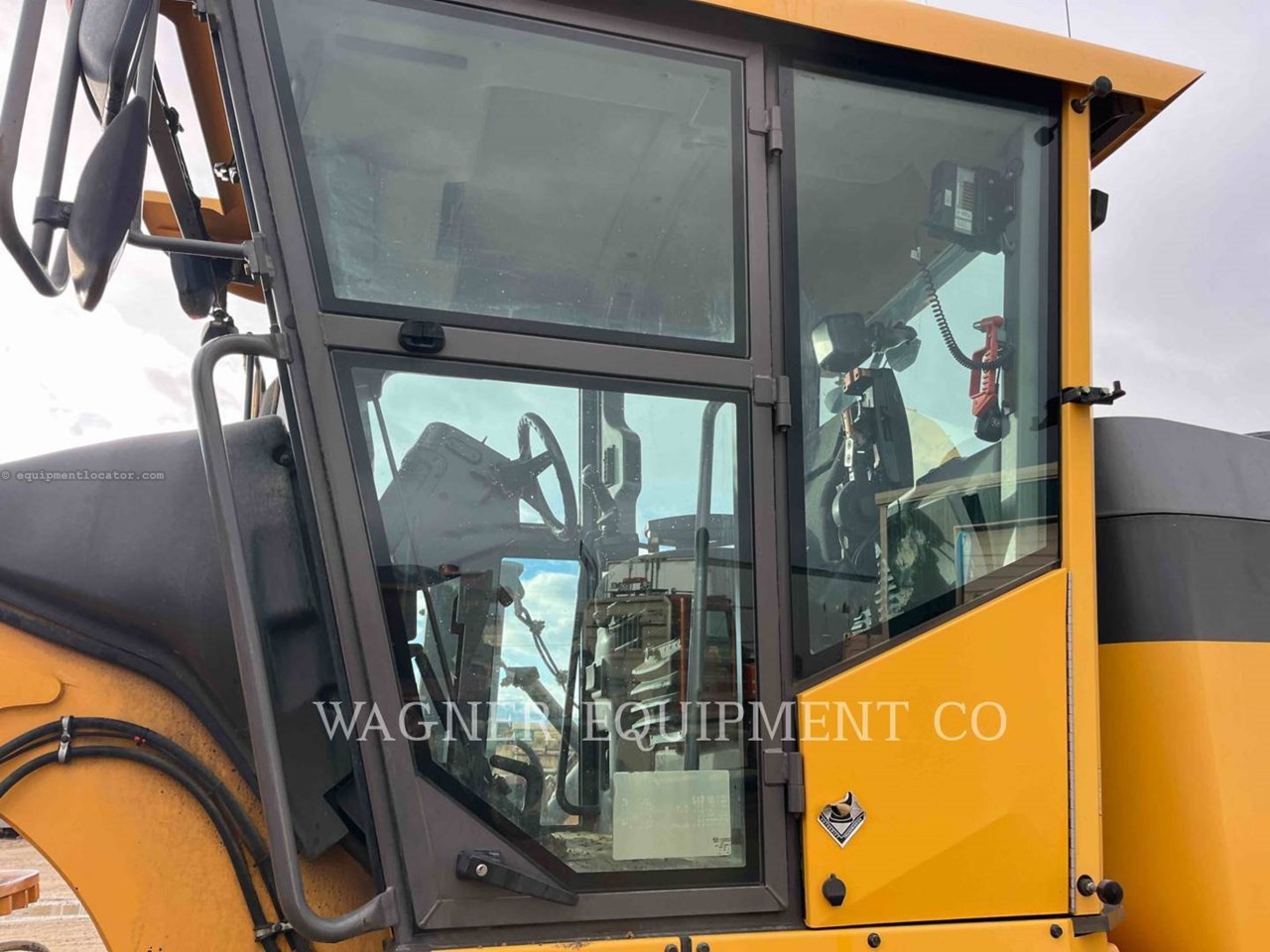 2012 Volvo G946B Image 10