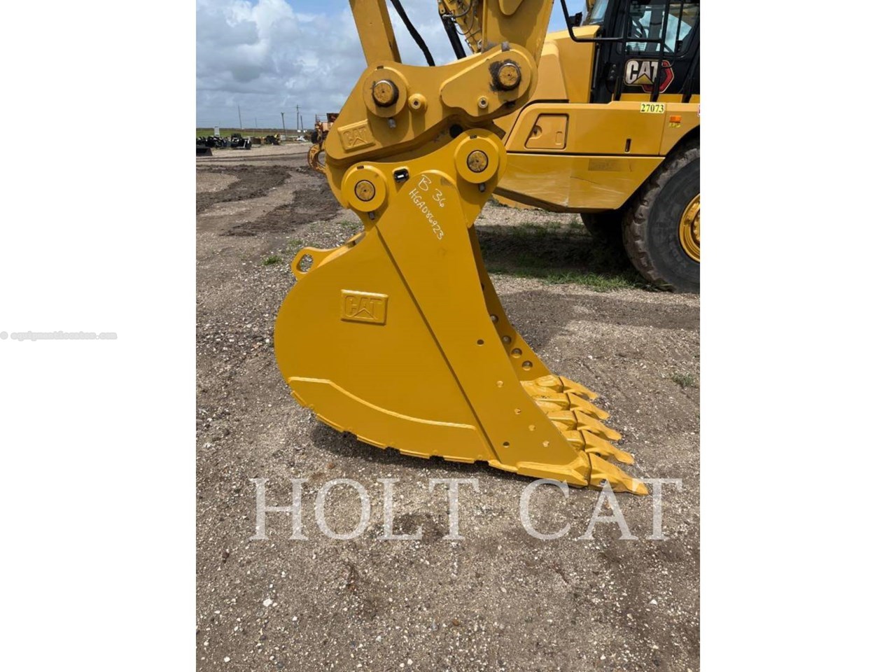 2024 Caterpillar 320 TC Image 10