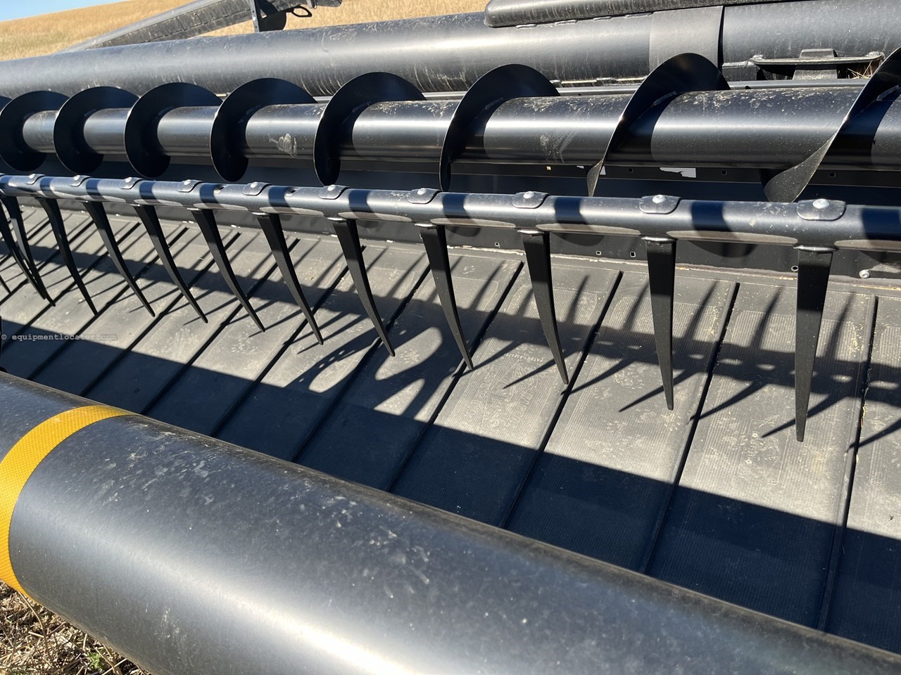 2017 MacDon FD75 Image 10