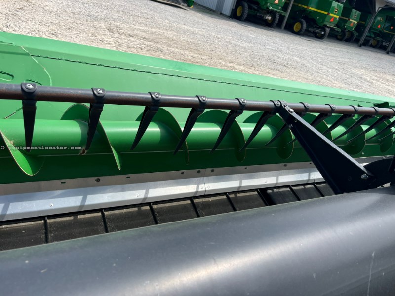 2017 John Deere 635FD Image 10