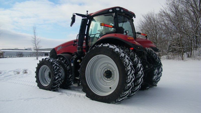 2025 Case IH Magnum 295 Image 3