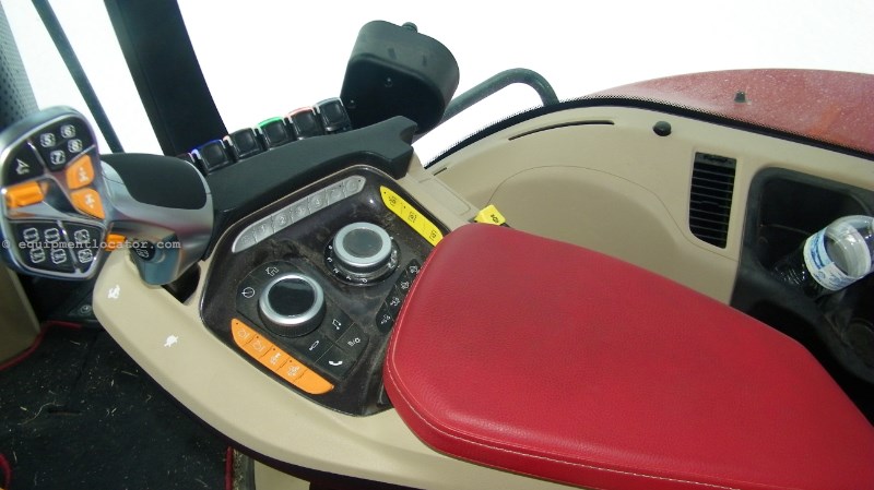 2025 Case IH Magnum 295 Image 19