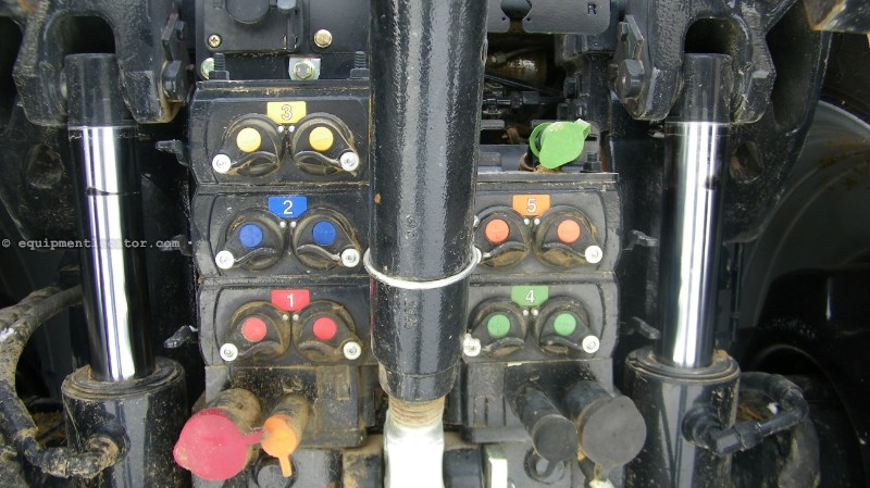 2025 Case IH Magnum 295 Image 25