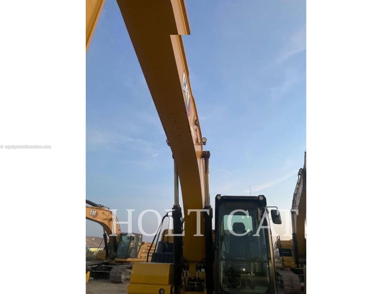 2024 Caterpillar 323 TC Image 14