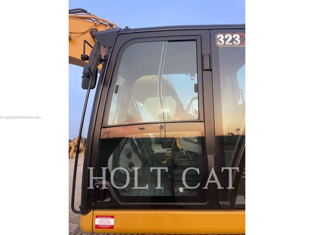 2024 Caterpillar 323 TC Image 17