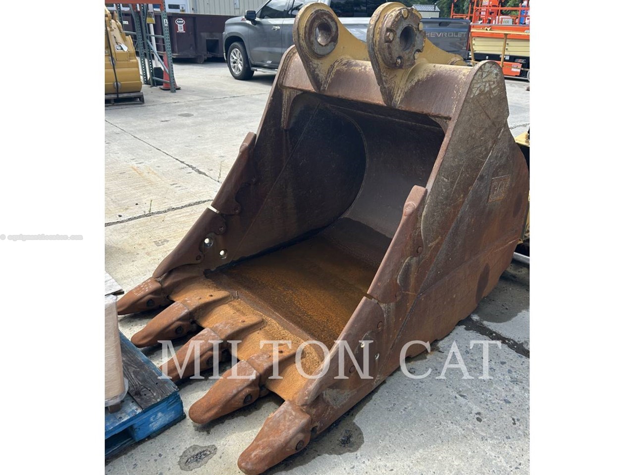 2023 Caterpillar 336-340 54INCH SEVERE DUTY BUCKET Image 1